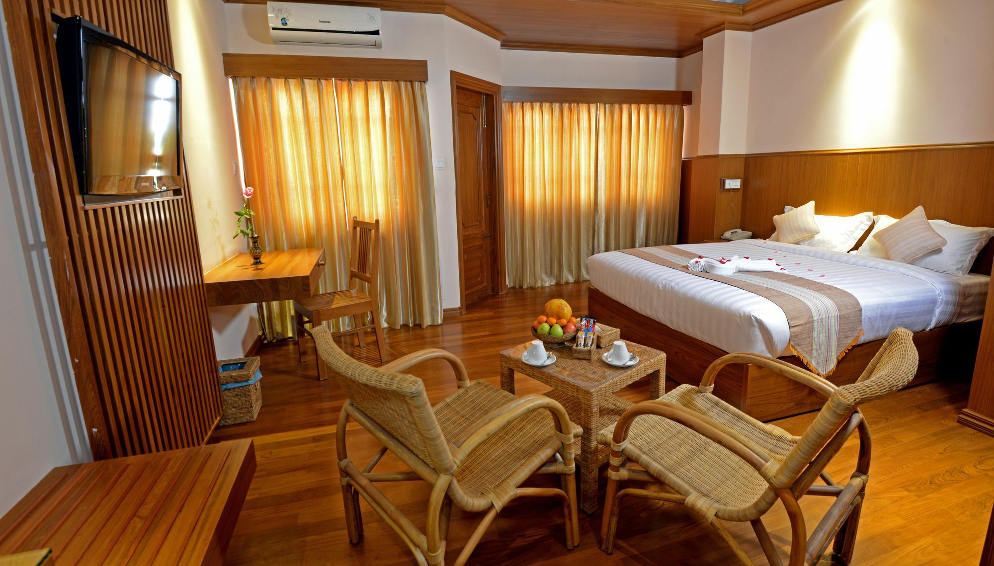 Hotel Sidney Yangon Dış mekan fotoğraf
